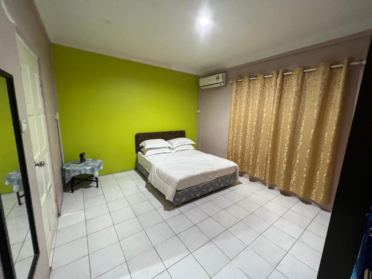 Hanif Homestay Kuching Ngoại thất bức ảnh