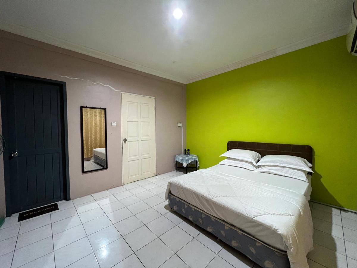Hanif Homestay Kuching Ngoại thất bức ảnh
