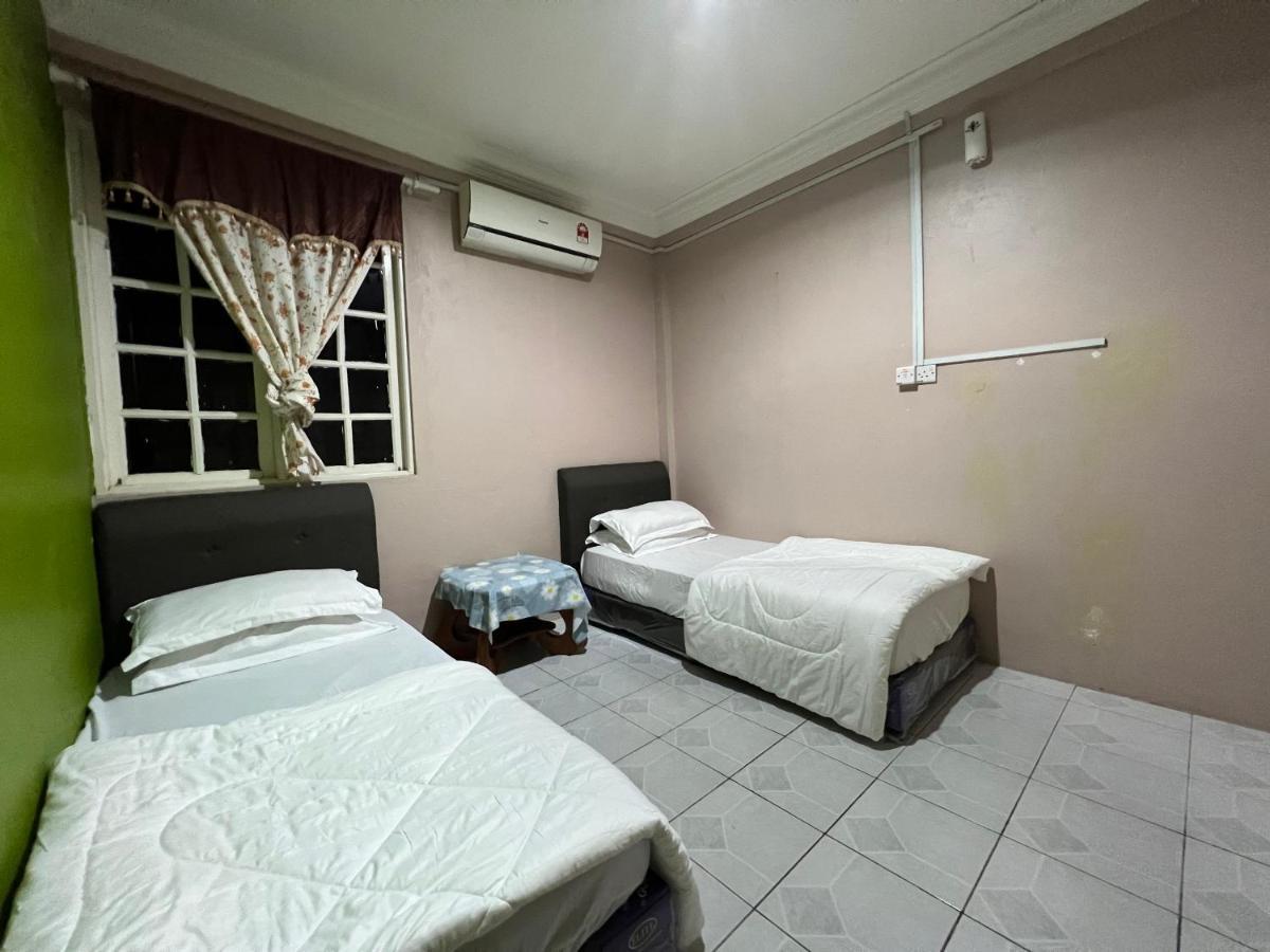 Hanif Homestay Kuching Ngoại thất bức ảnh