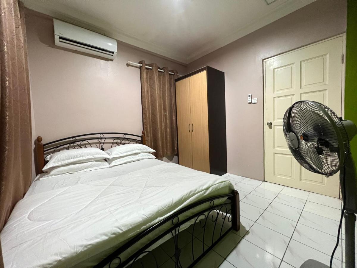 Hanif Homestay Kuching Ngoại thất bức ảnh