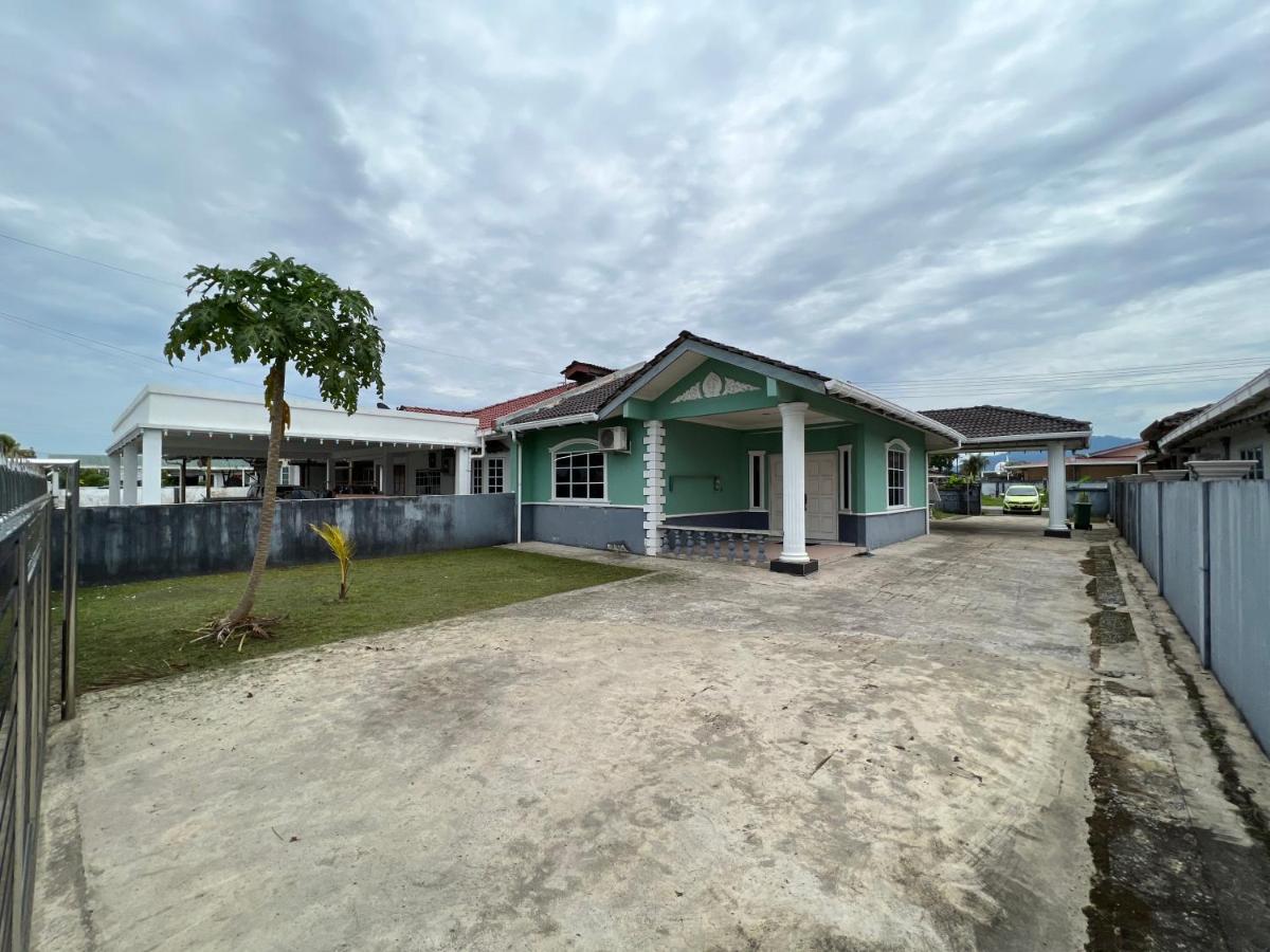 Hanif Homestay Kuching Ngoại thất bức ảnh